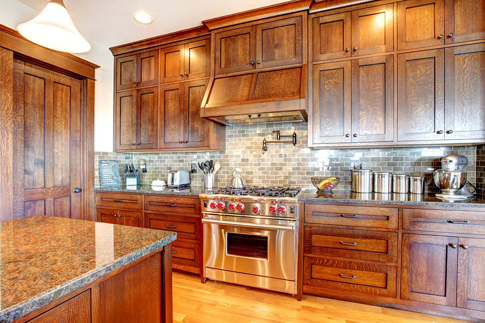 Cinnamon pine wood kitchen interior