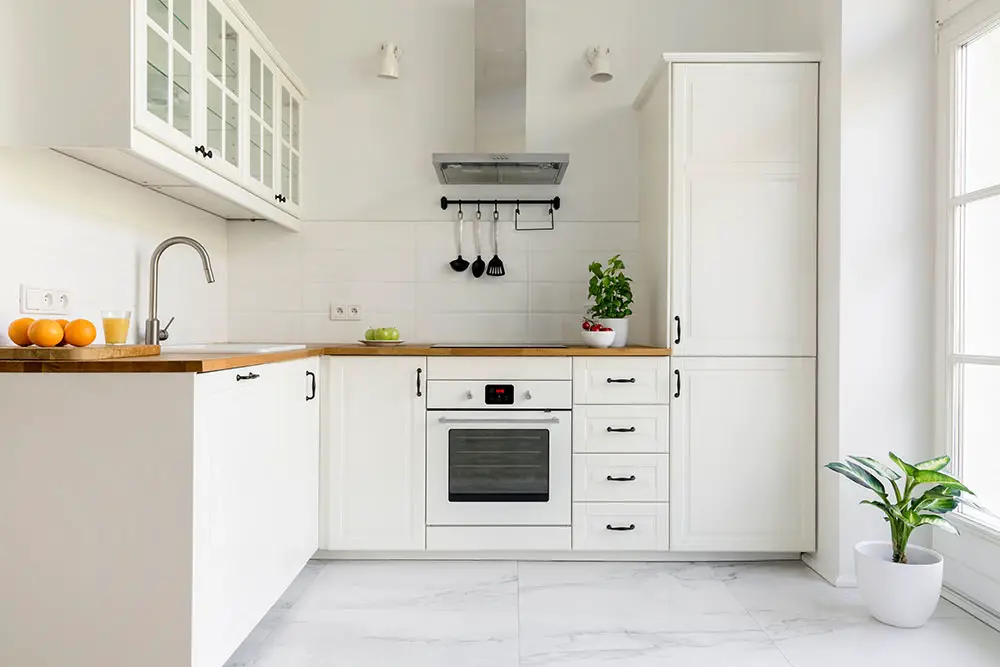 Eggshell white kitchen