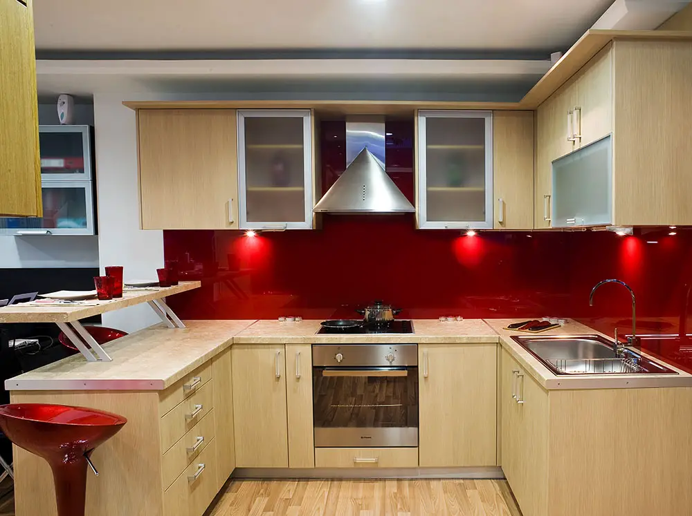 Wine red backsplash and furniture